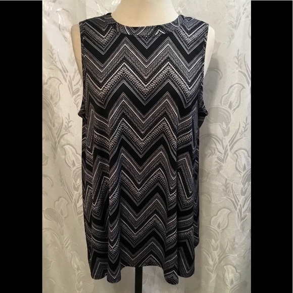 Black & Gray Printed Sleeveless Top